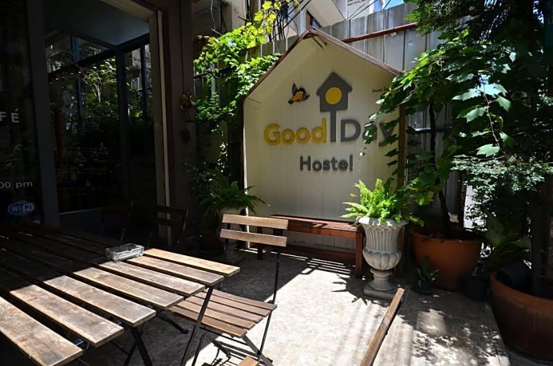 Hostel Good Day *