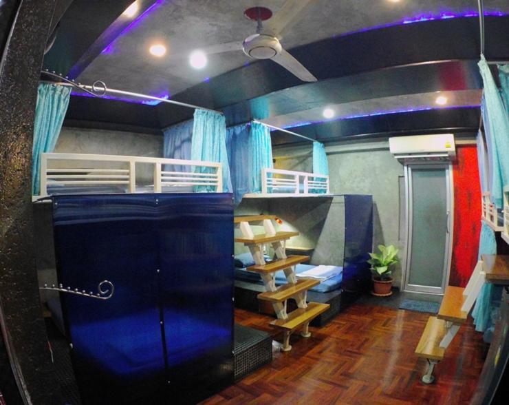 Hostel Ddm House *