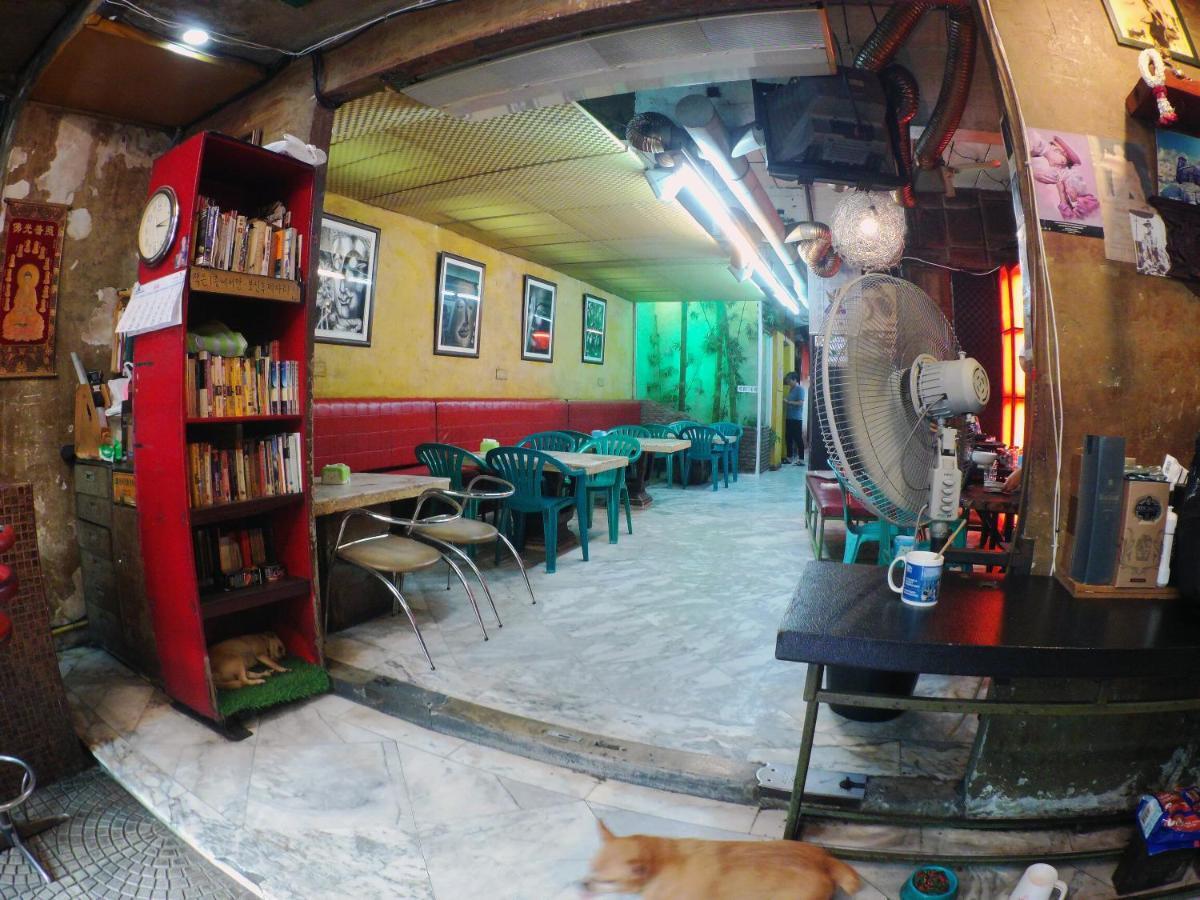 Ddm House Hostel *