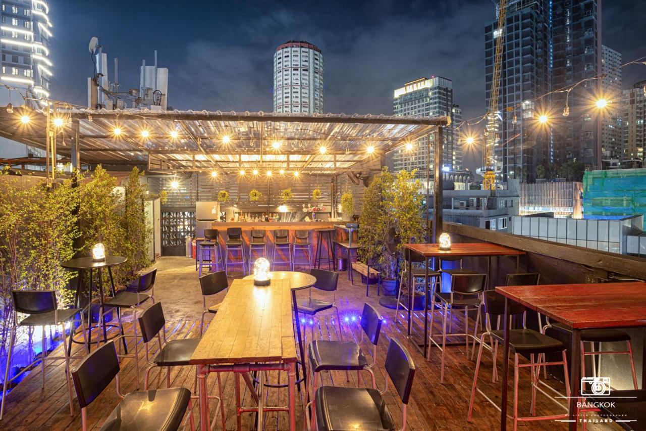 Thonglor Travellers And Cafe Bangkok