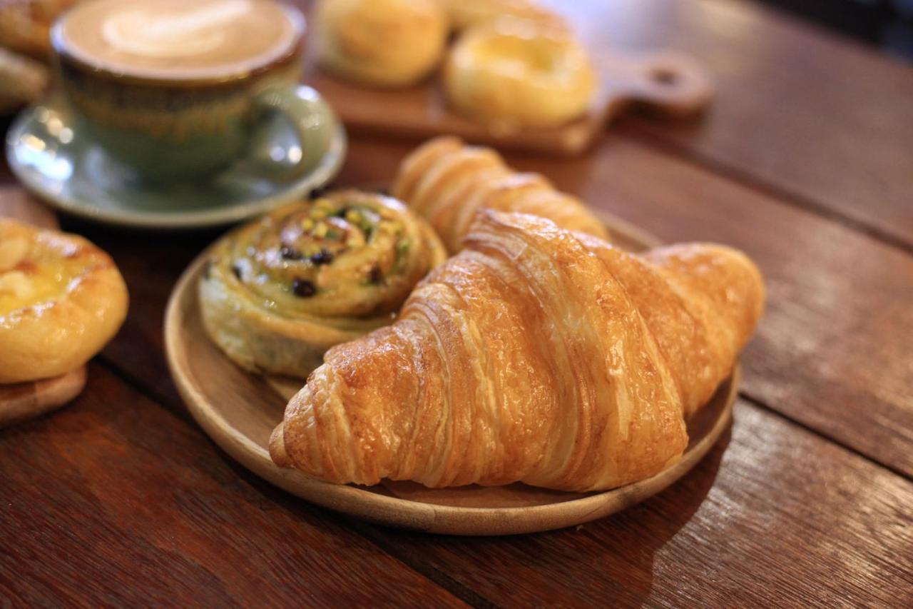 Hostel Thonglor Travellers And Cafe Bangkok