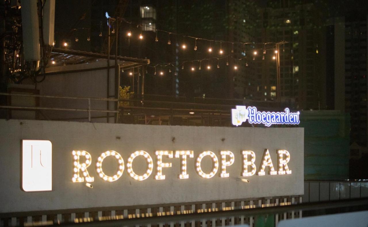 Thonglor Travellers And Cafe