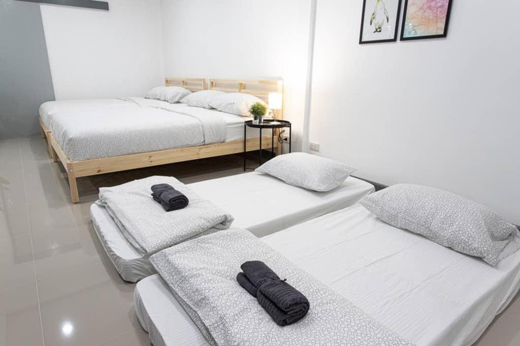 P4 Silom Large 2beds Full Kitchen Wifi 4-6pax Bangkok