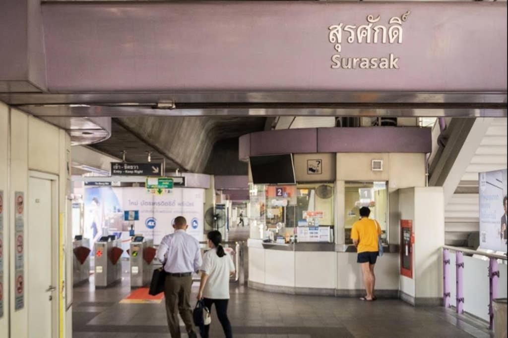 P4 Silom Large 2beds Full Kitchen Wifi 4-6pax Apartment