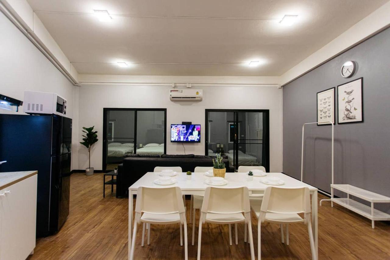 U3 Large 2 Bedroom Full Kitchen Near Bts Udomsuk *