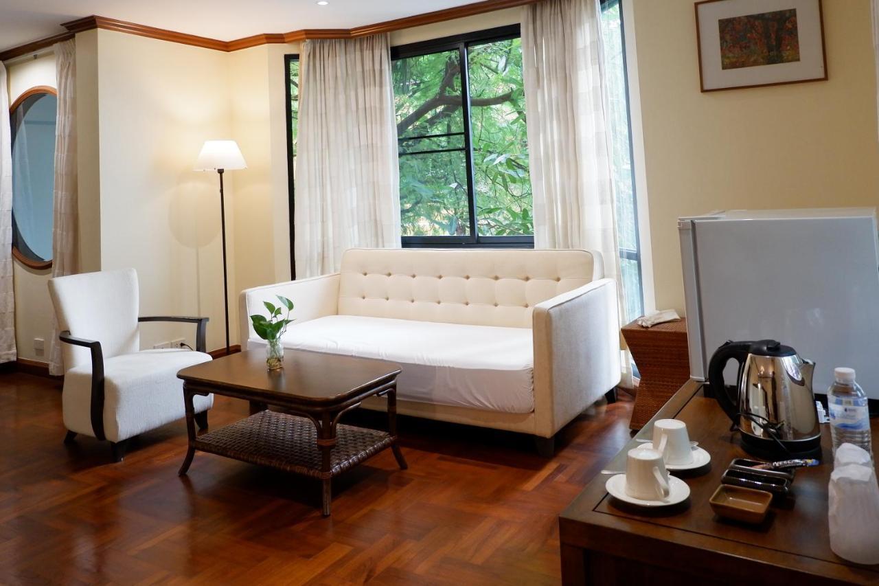 Roomquest Sukhumvit 36 Bts Thonglor Hotel