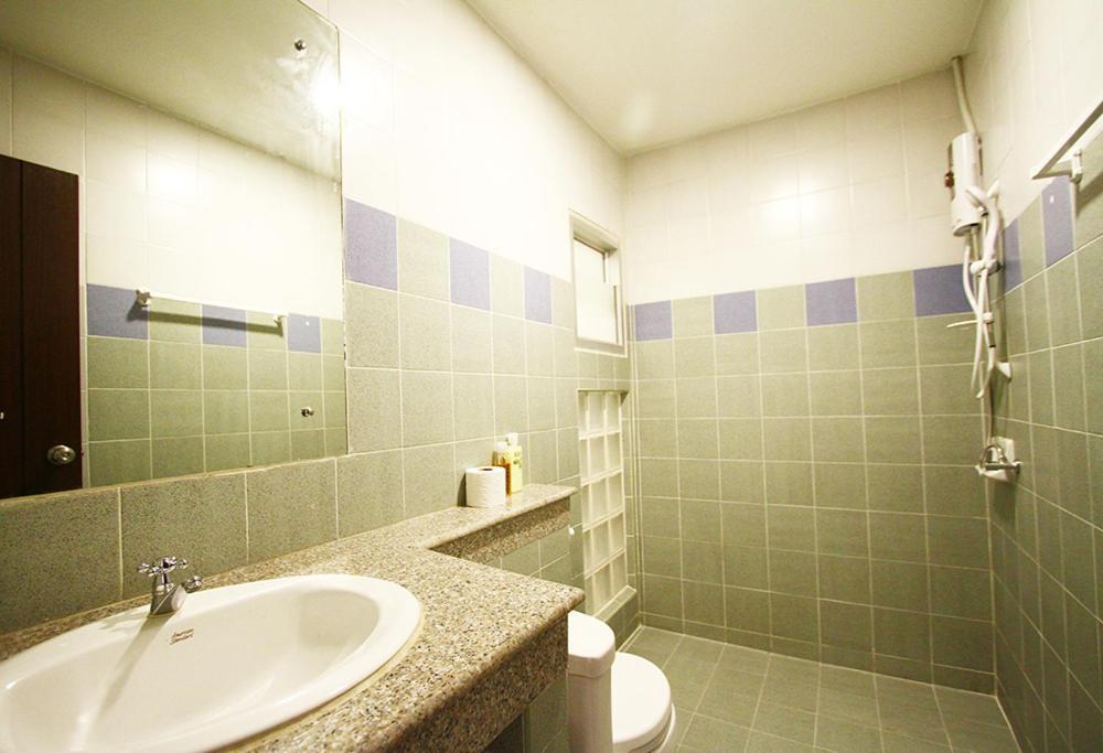 398 Hostel