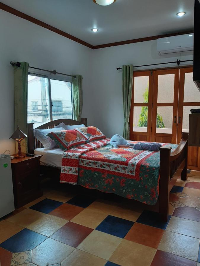 Homestay A & P House *