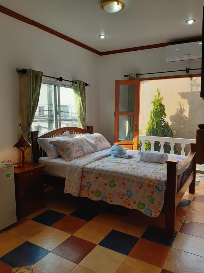 Homestay A & P House *