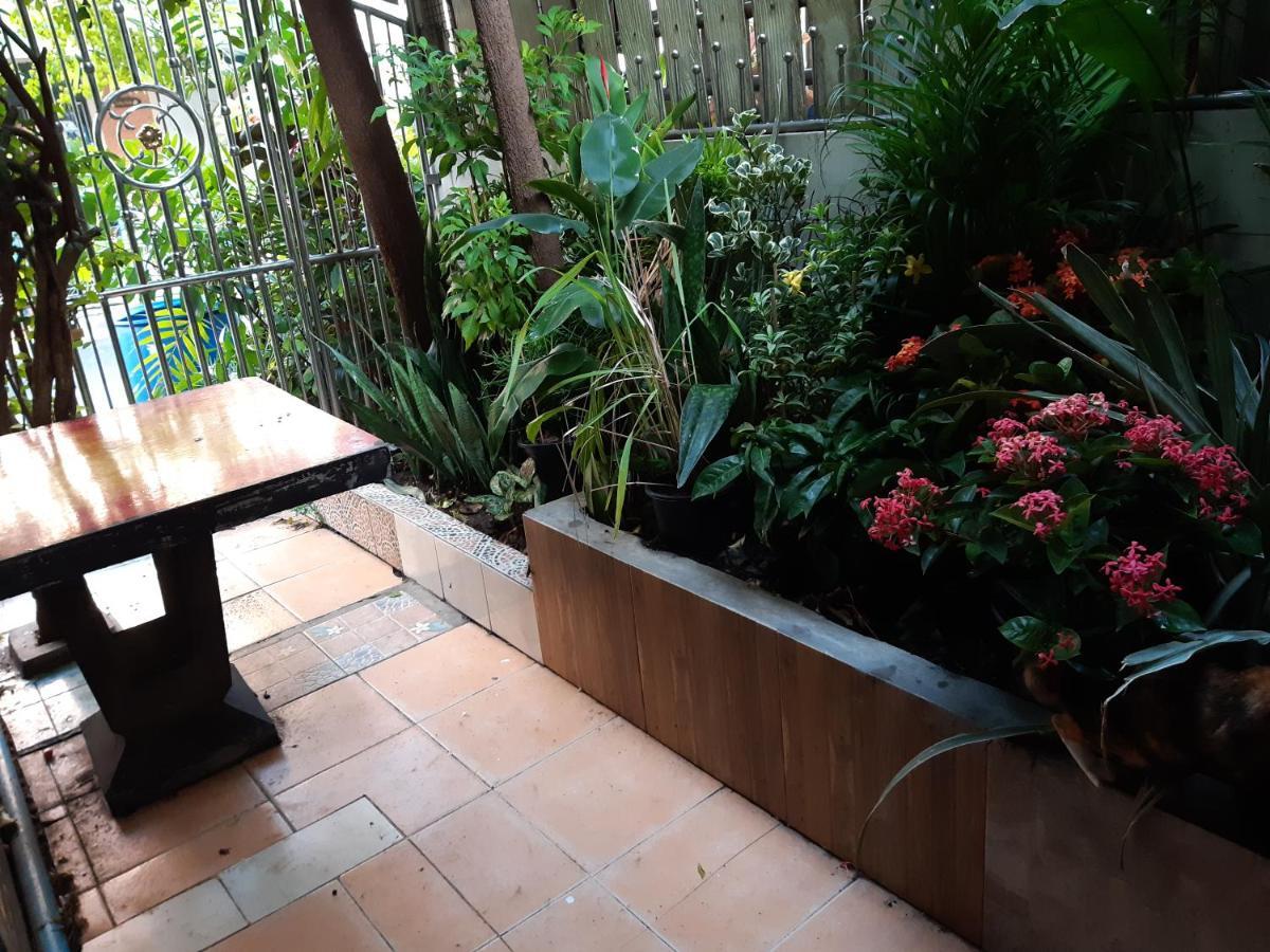 Homestay A & P House