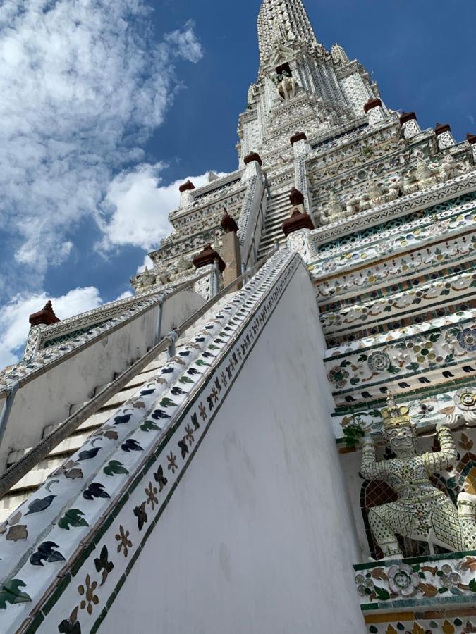 Achcha - Itsaraphap Mrt Station - Wat Arun Bangkok