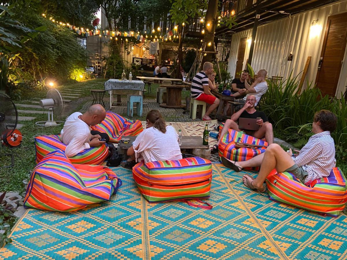 The Yard Hostel Bangkok