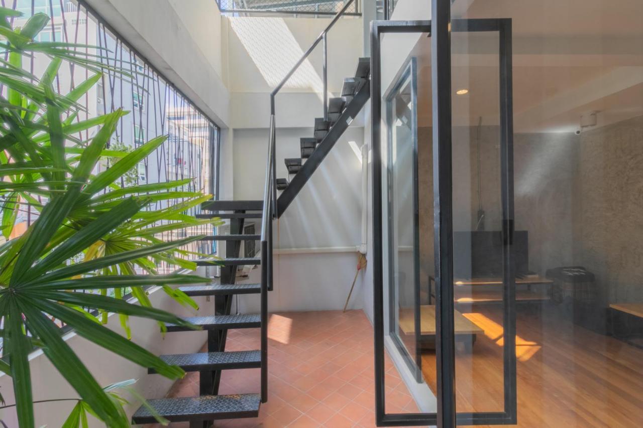 Plubpla Hostel