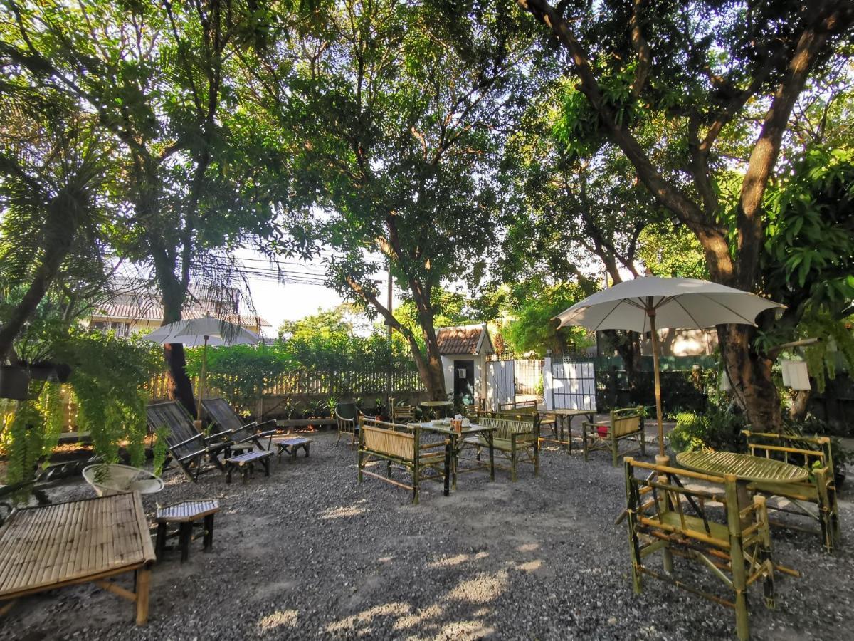 24 Samsen Heritage House Bangkok