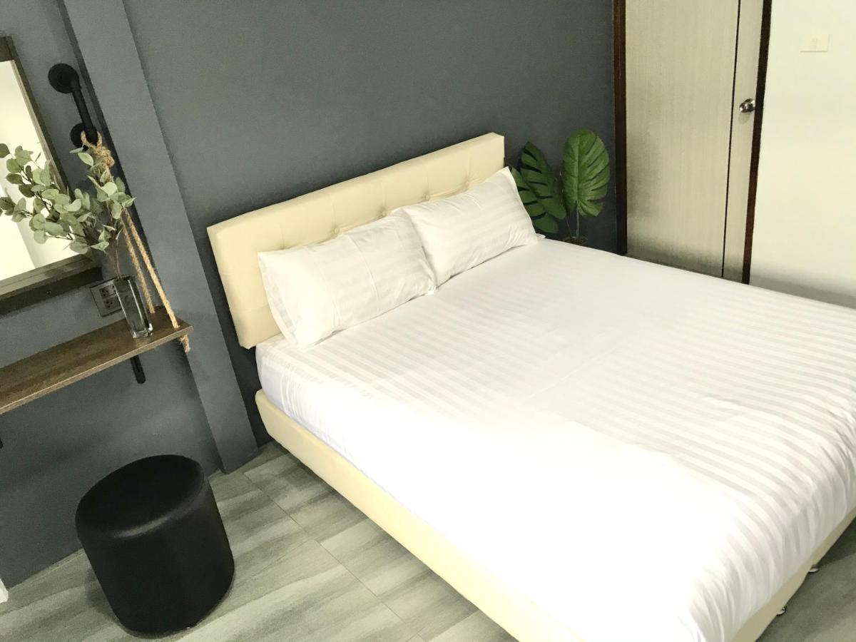 The Silver Stag 9mins Jjmarket,bts,30mins Dmk * Bangkok