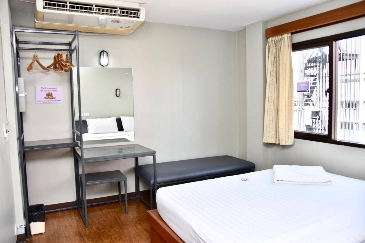 Mad Monkey (adults Only) Bangkok
