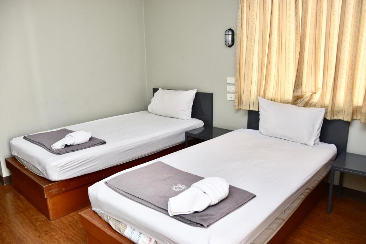 Hostel Mad Monkey (adults Only) *