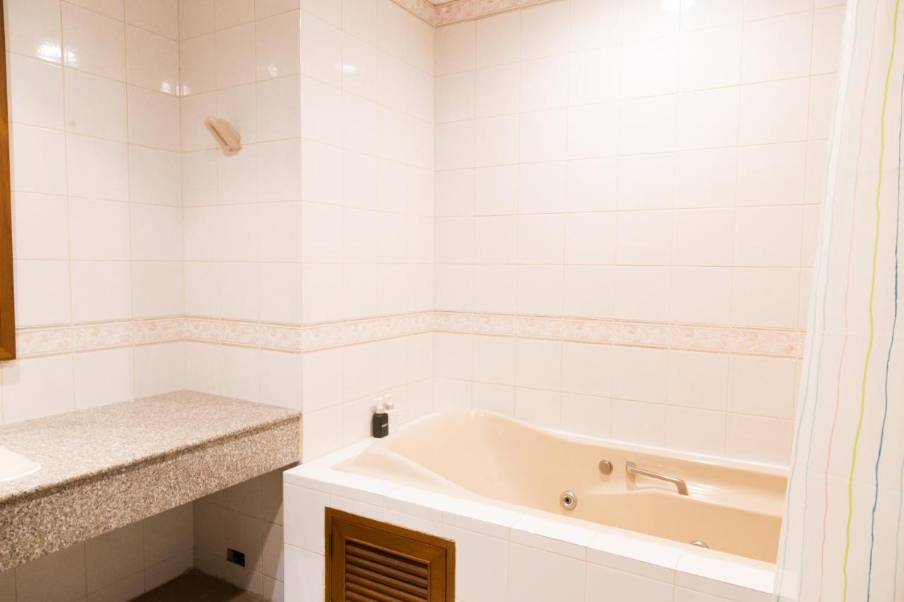 Roomquest Sukhumvit 36 Bts Thonglor Hotel Bangkok