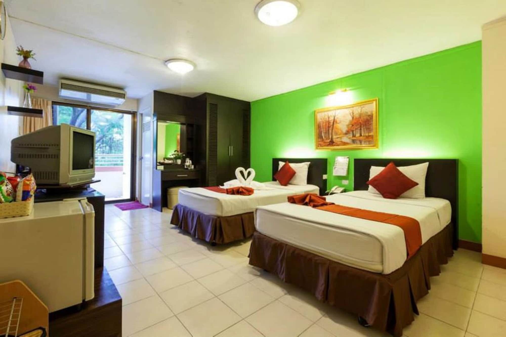 Wongcharearn Mansion 3*