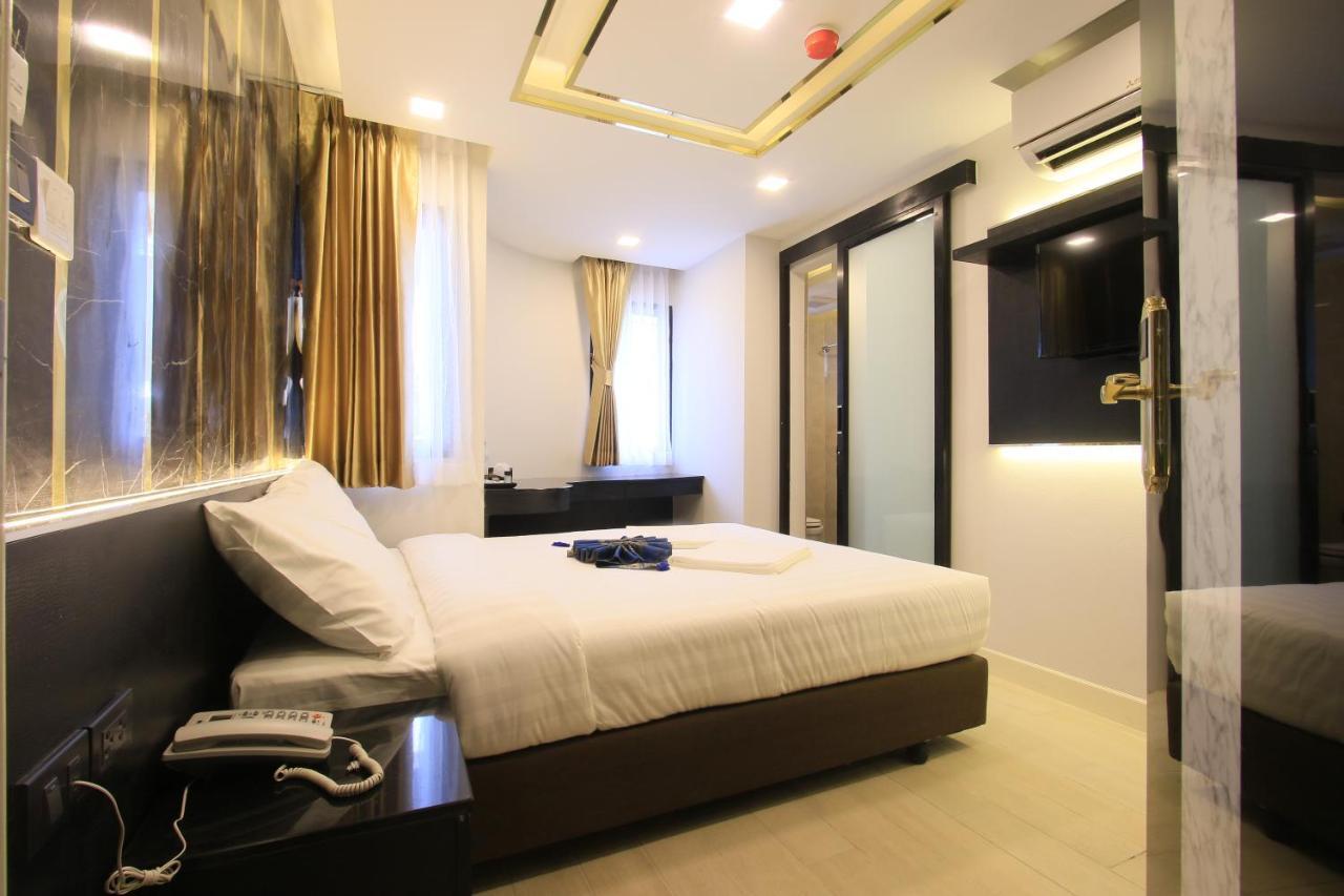 Pratunam Atrium 4*