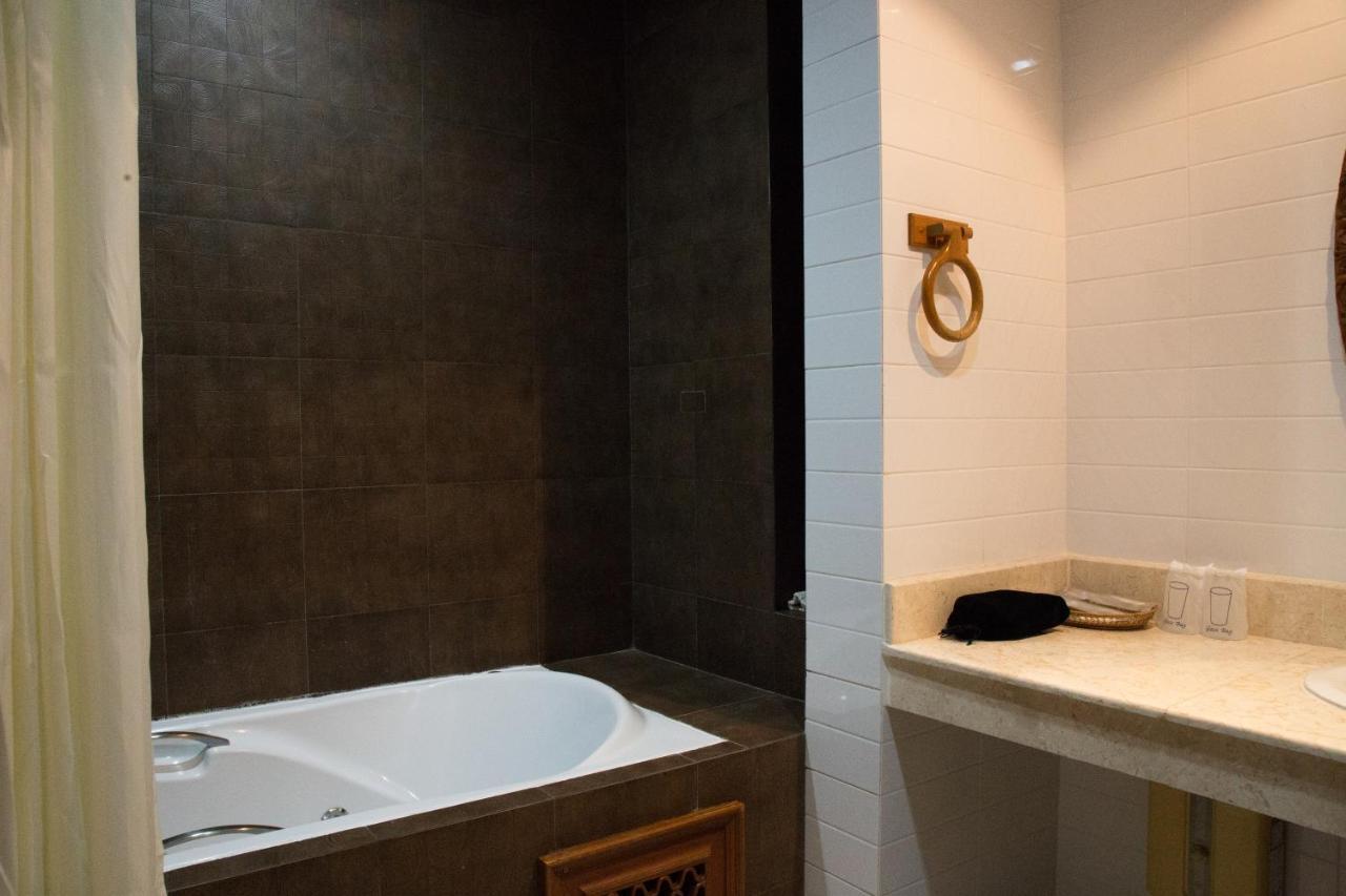Roomquest Sukhumvit 36 Bts Thonglor Hotel Bangkok