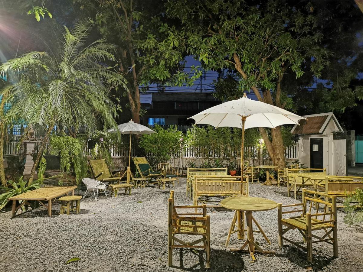 24 Samsen Heritage House * Bangkok