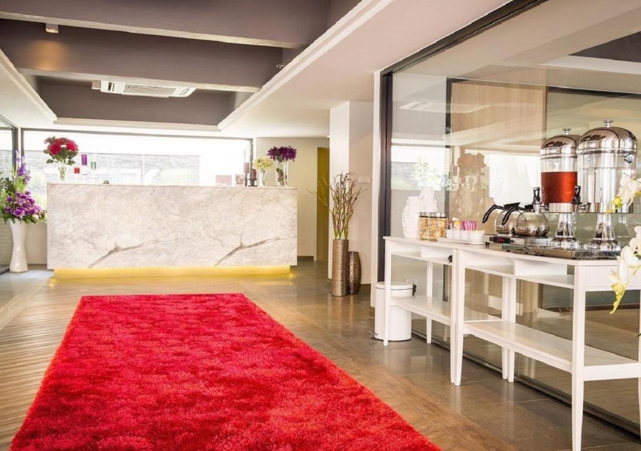 Ratchada Point Hotel 3*