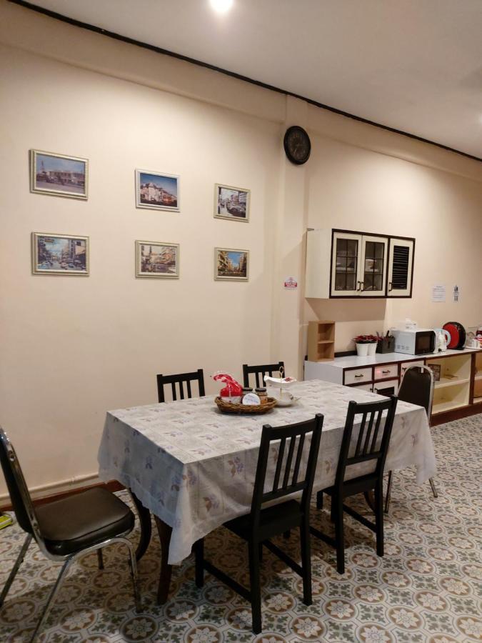 Homestay Real Private 3br 3 Min To Bts Ratchathewi