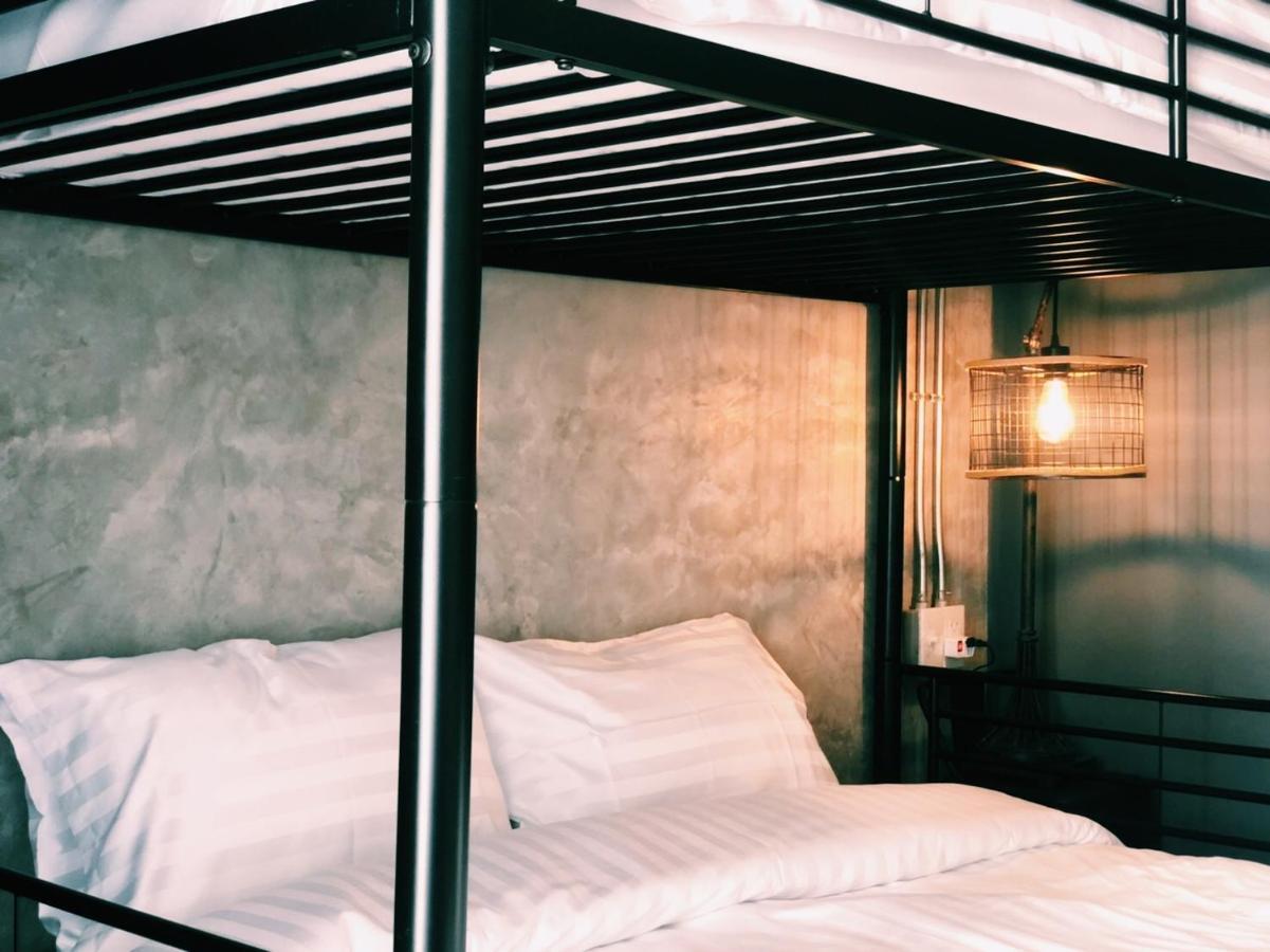 The Local Ari Hostel Bangkok