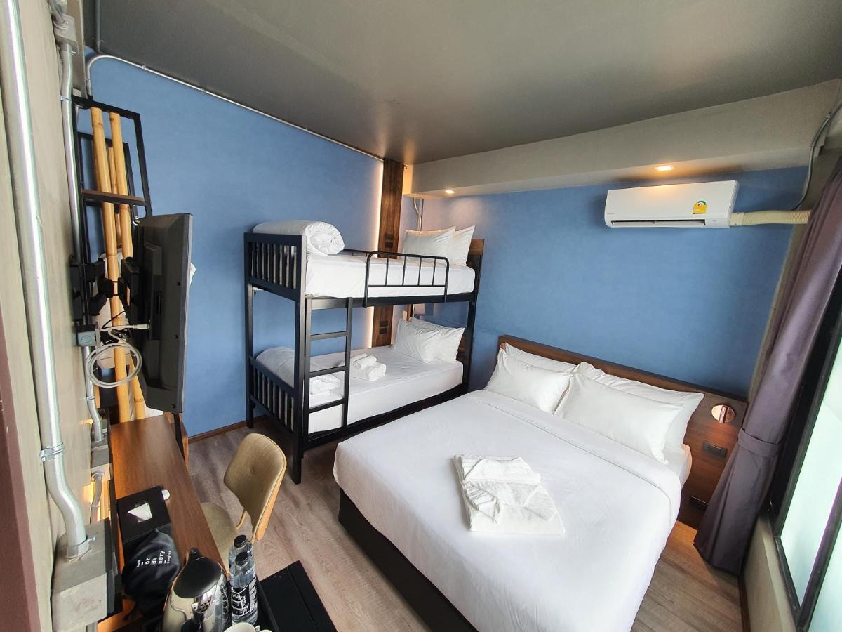Hotel Ordinary