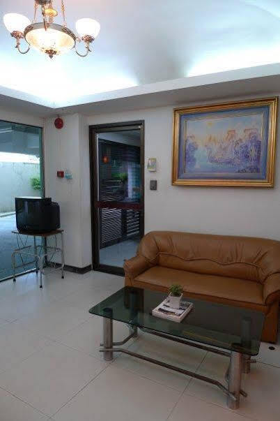 Living Naraa Place Inn 2*