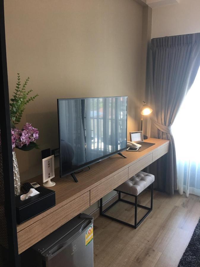 Tree​ For​ Rest​ Poshtel Hostel
