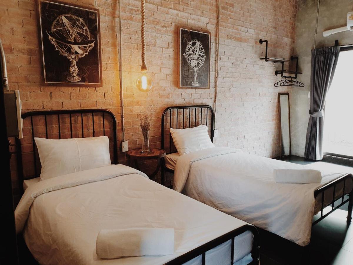 The Local Ari Hostel Bangkok