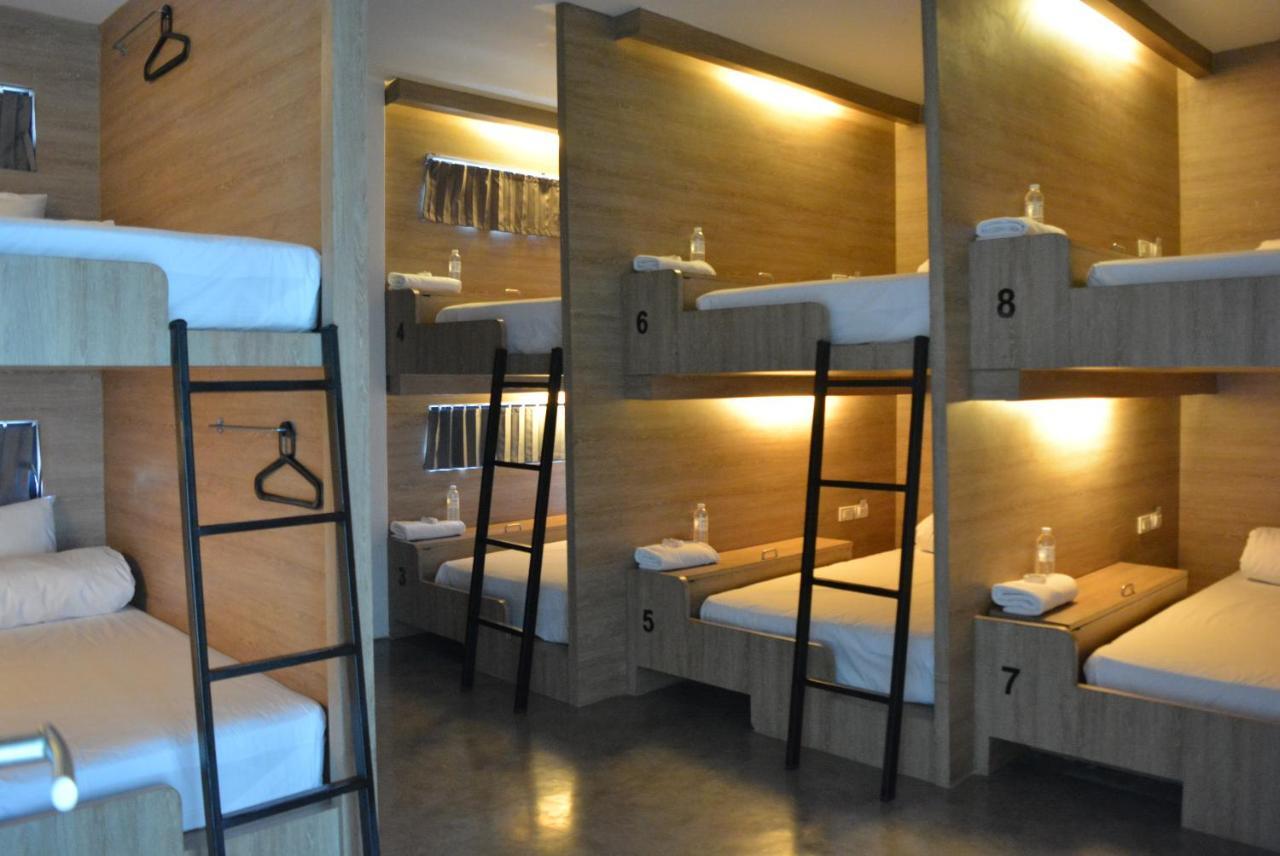 Rezt Hostel *