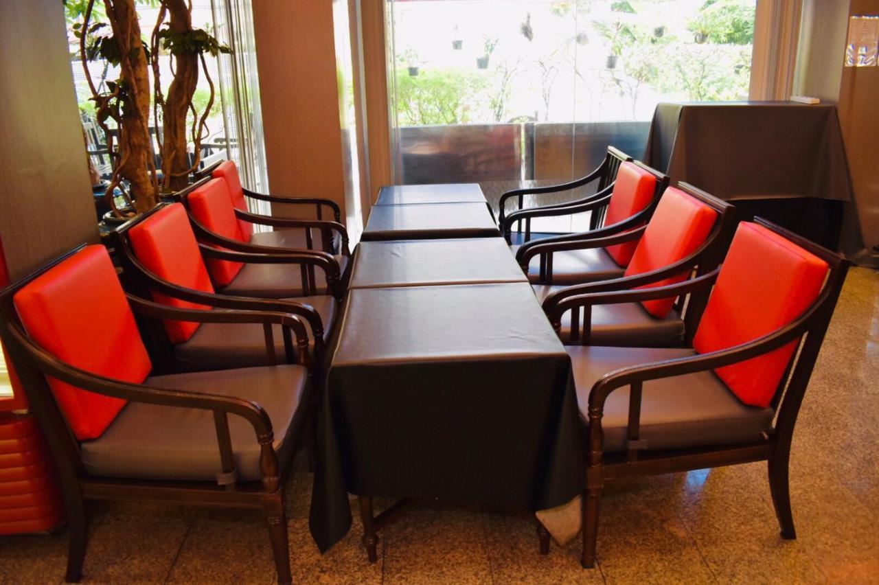 Royal Sukhumvit Lodge