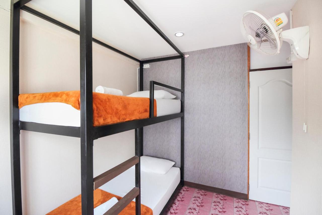 Oyo 537 Na Banglampoo 3* Bangkok