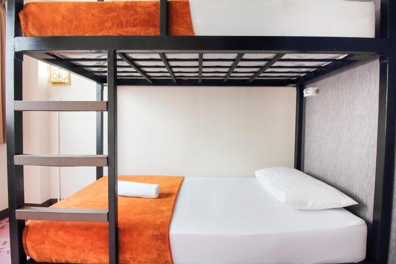Hotel Oyo 537 Na Banglampoo Bangkok