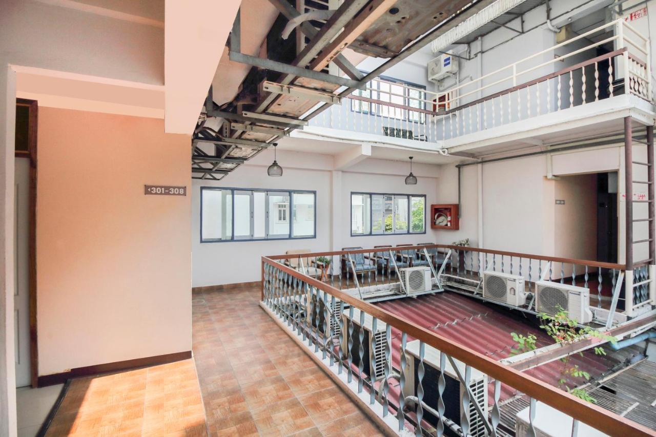 Hotel Oyo 537 Na Banglampoo 3*