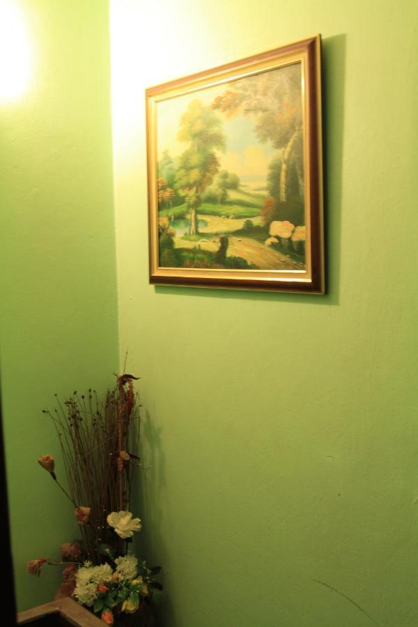 Swan 2 Nana Guest house 2*