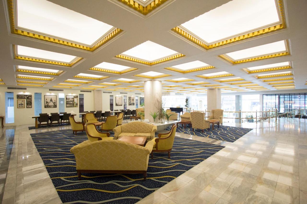 Hotel The Tawana 4*