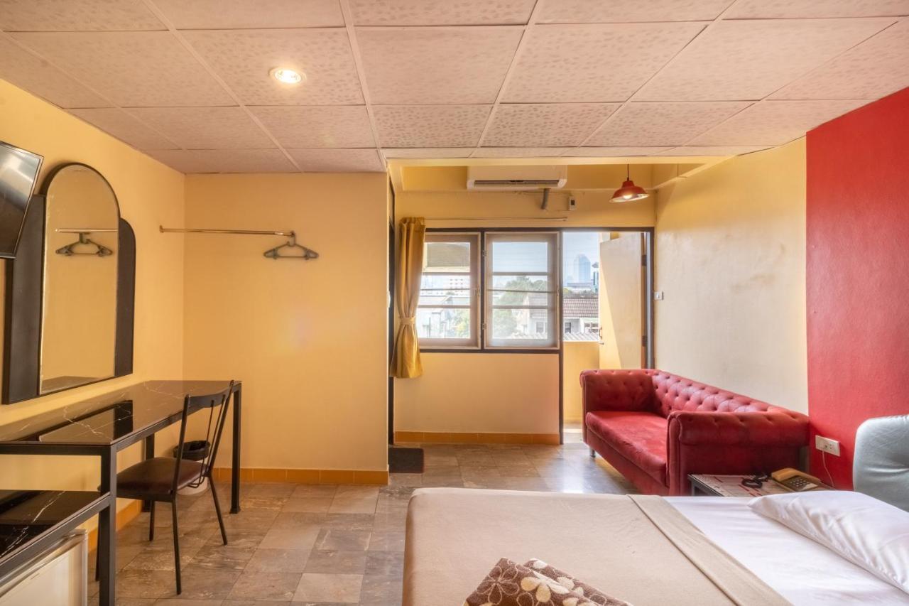 Aparthotel Ds Place 2*