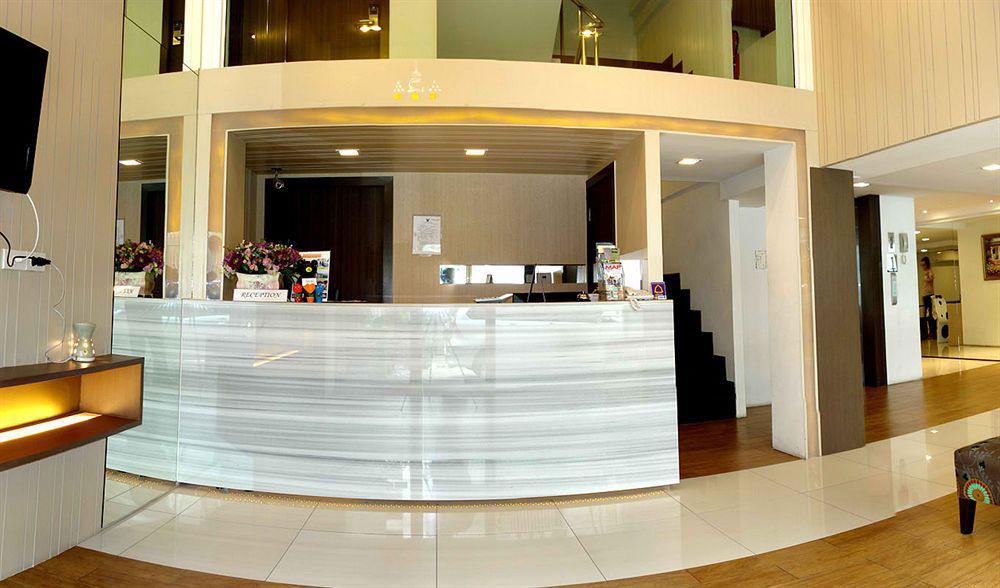 Hotel Nantra Silom 3*