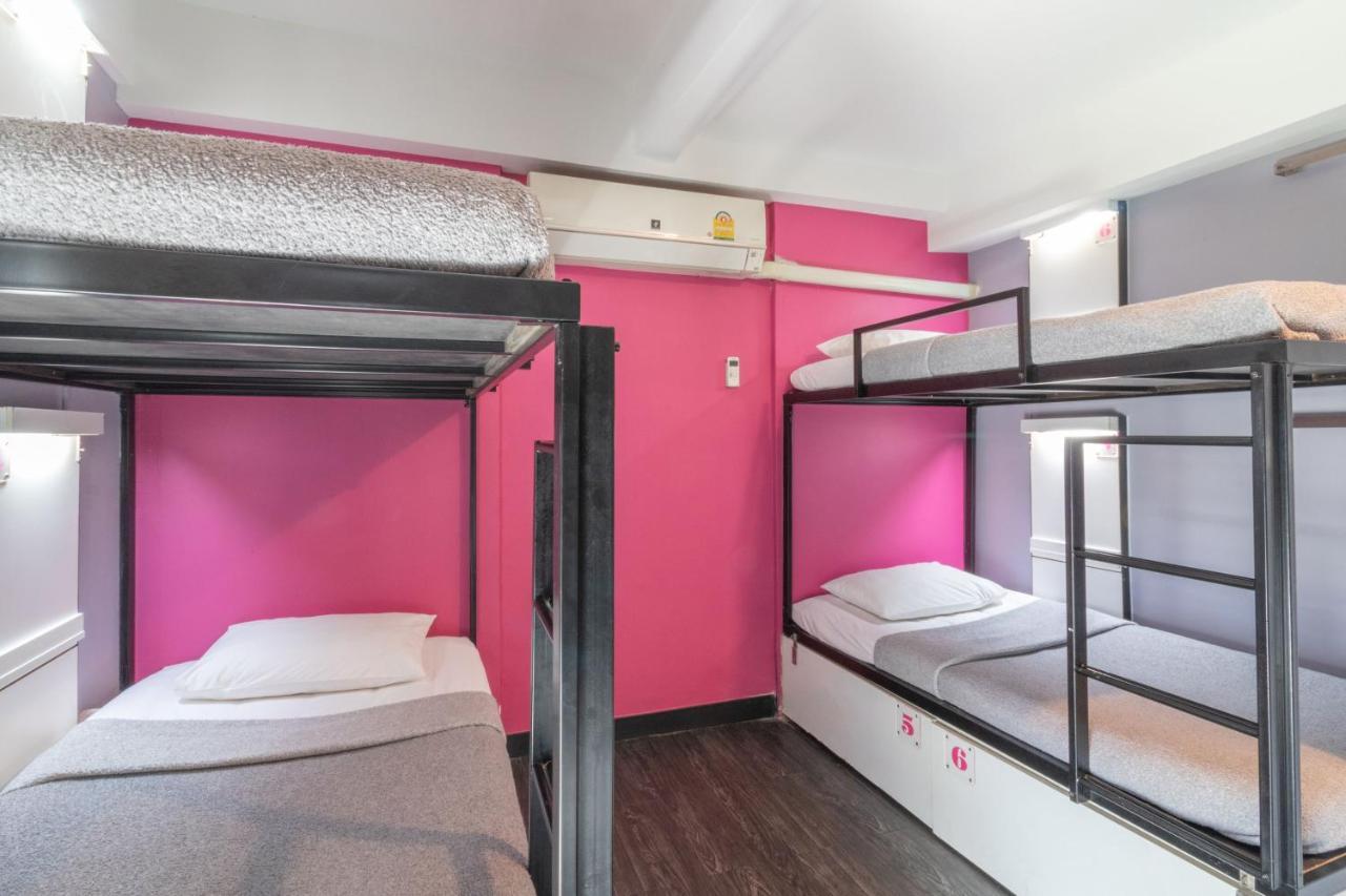 Cheqinn - Sukhumvit 4 Nana Plaza Bangkok