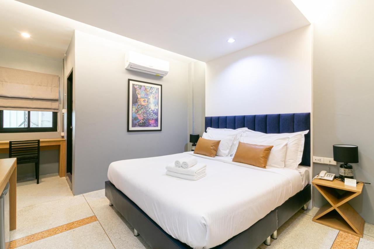 Castle Black Hostel Bangkok