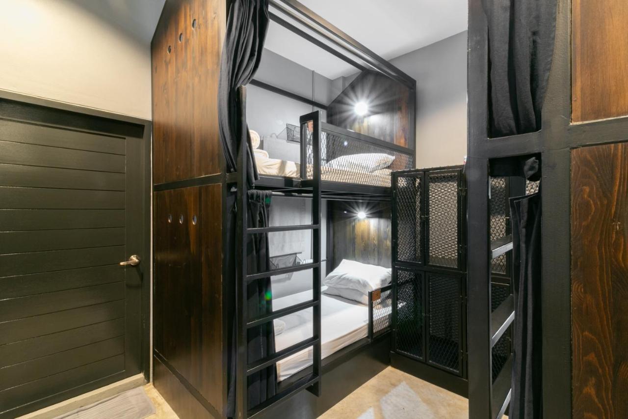 Castle Black Hostel Bangkok