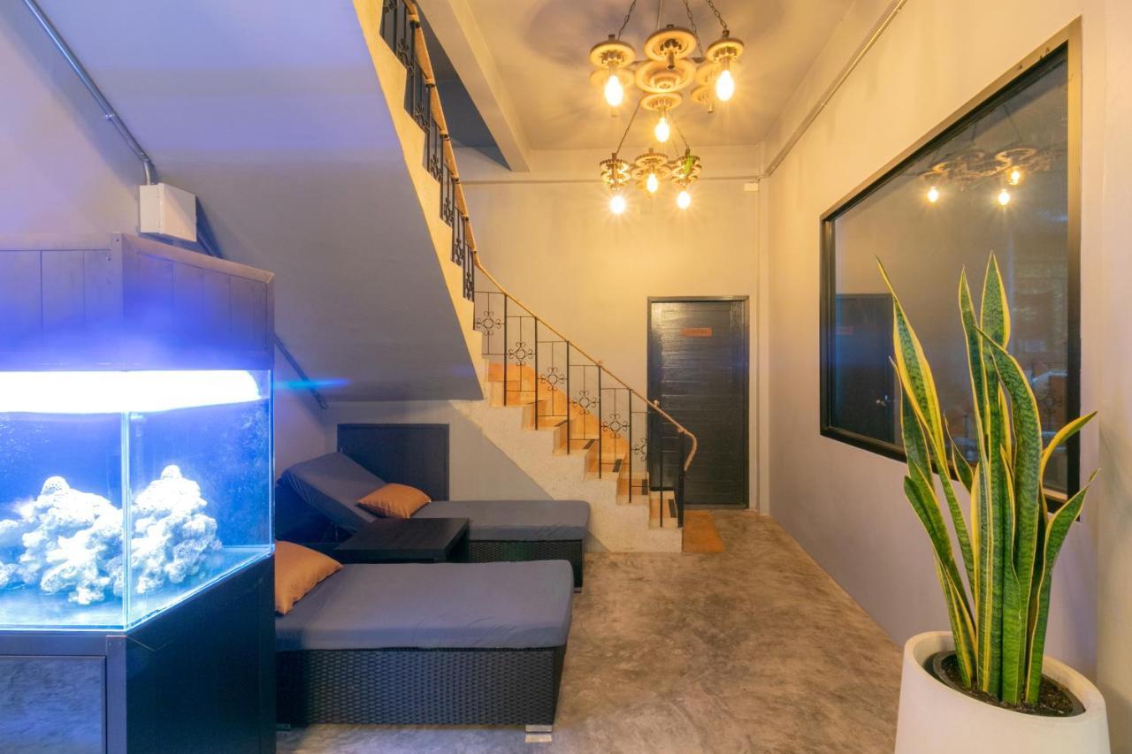 Castle Black Hostel Bangkok