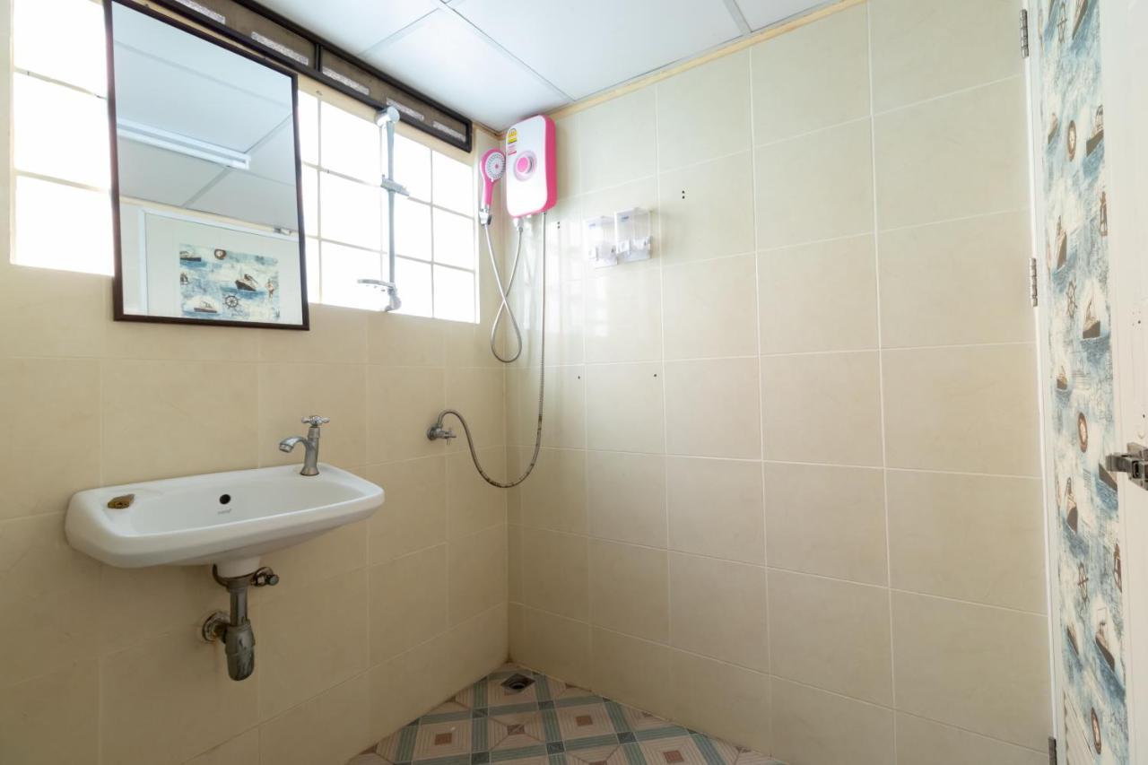 Asrama B168-bed &