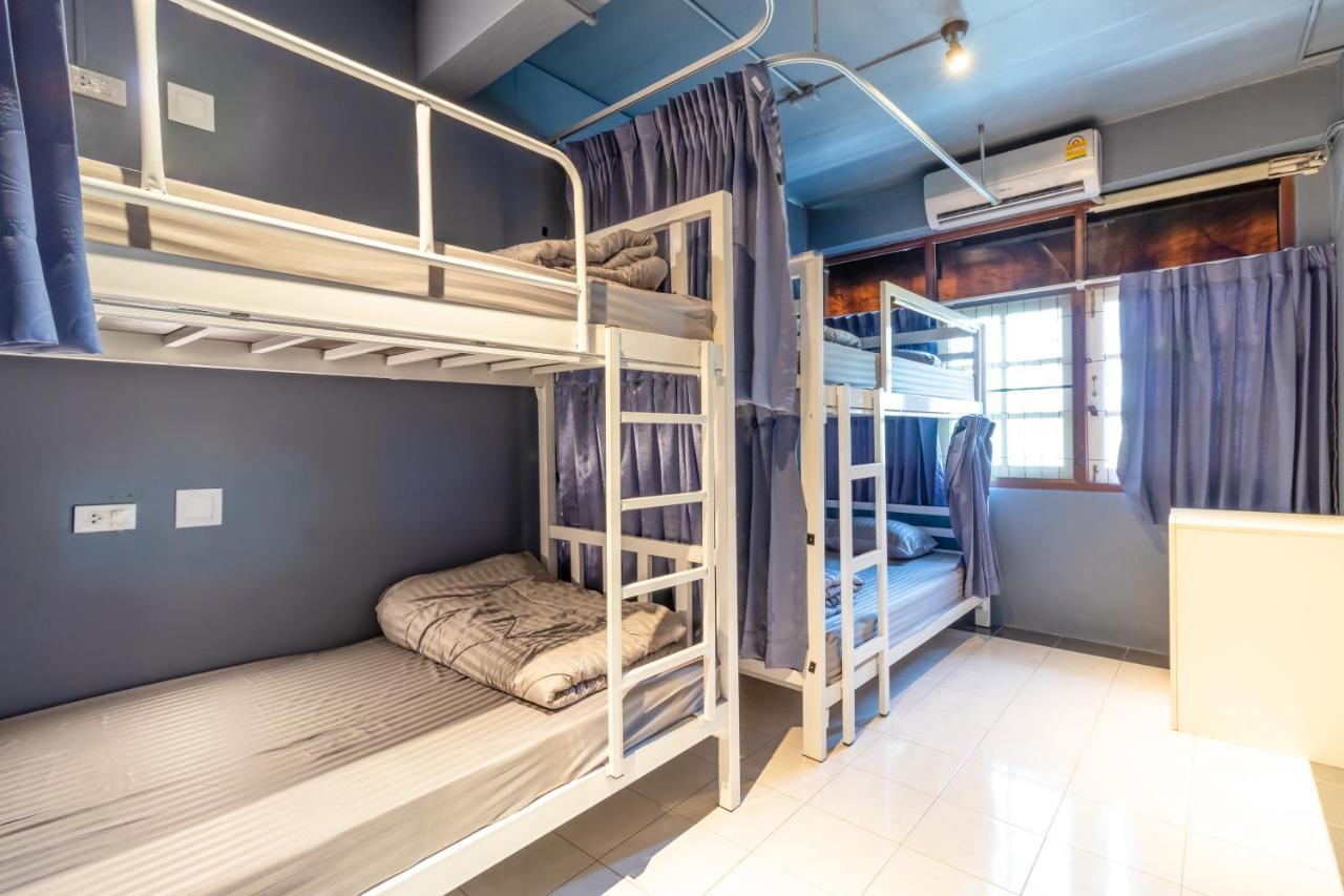 Asrama B168-bed & Bangkok