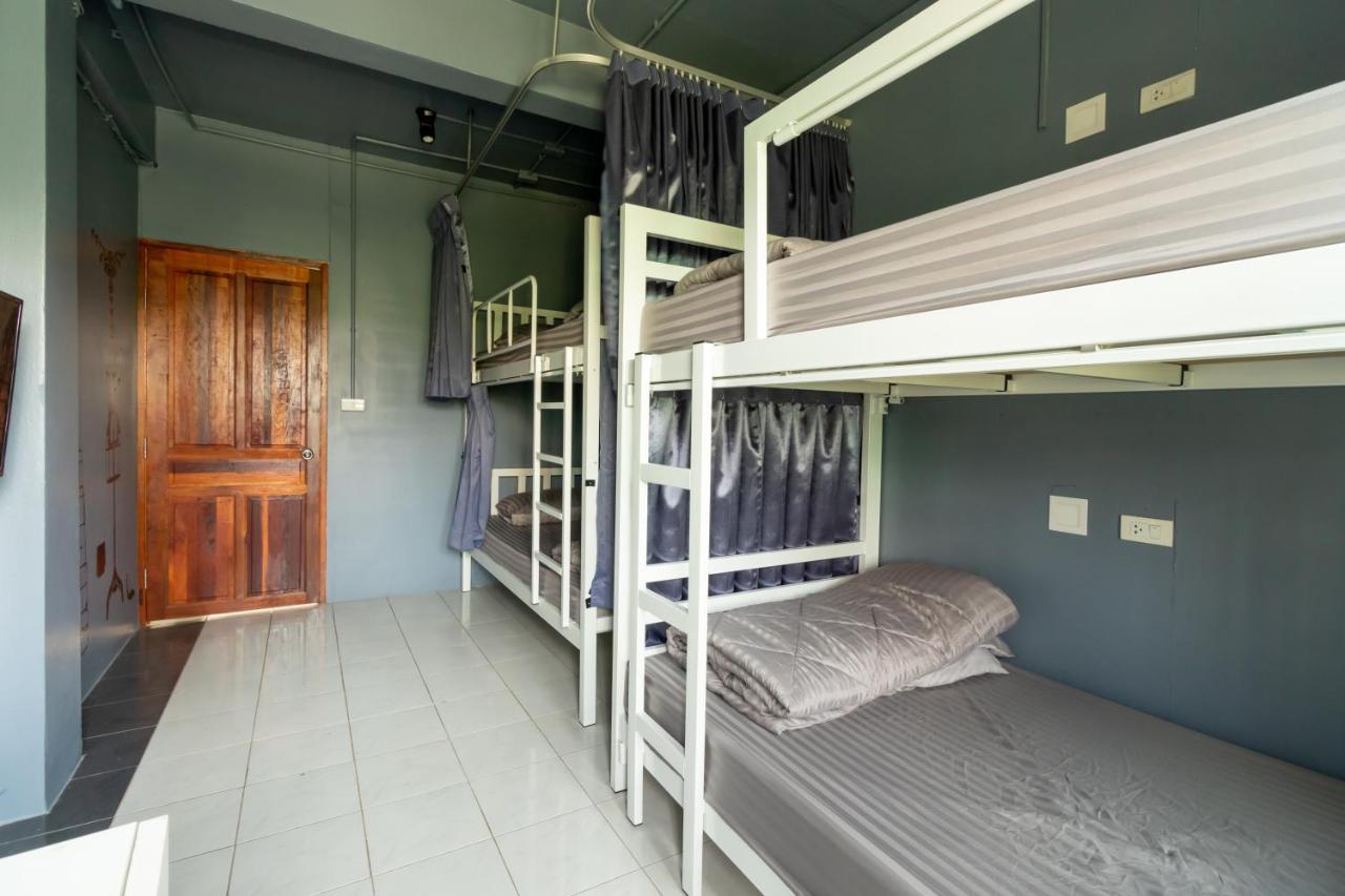 B168-bed & Asrama *