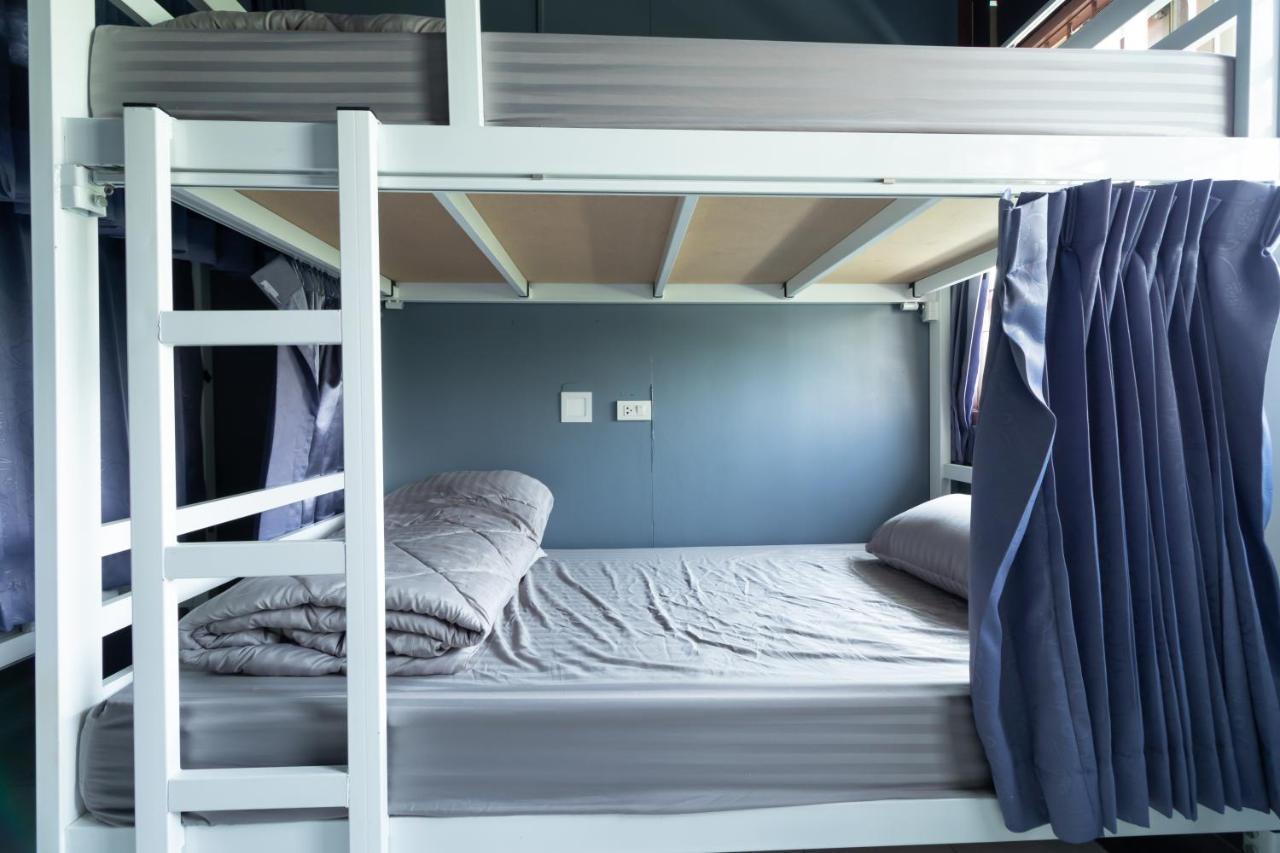 Asrama B168-bed &